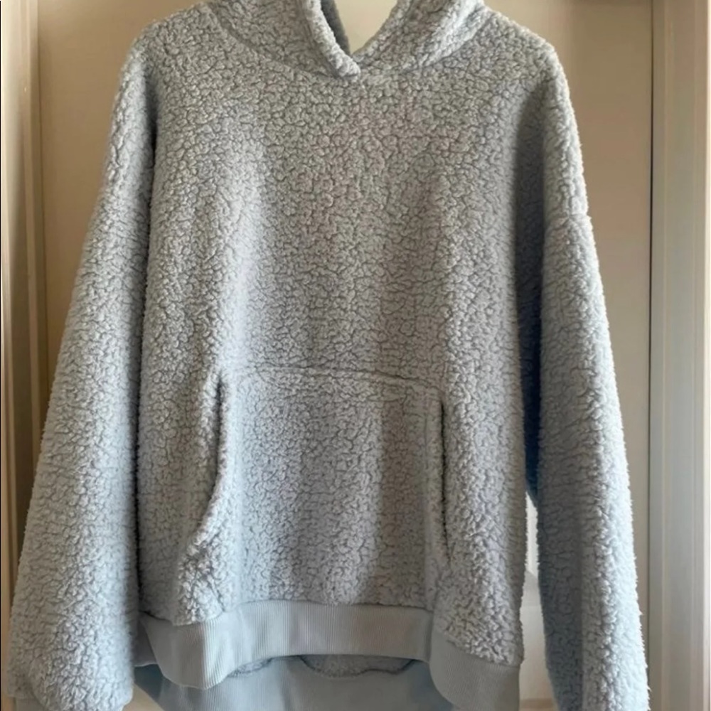 Fuzzy pullover